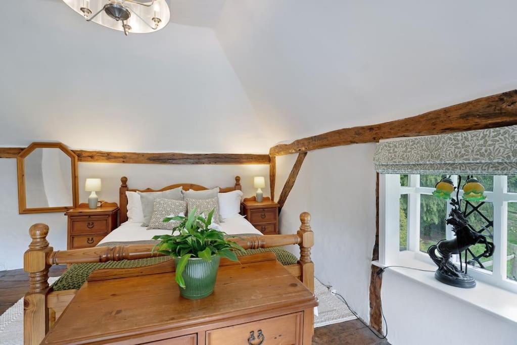 Local Walks Pub Gardens Pet Friendly Landscaped Gardens And Free Private Parking Villa Doddington  Exterior foto